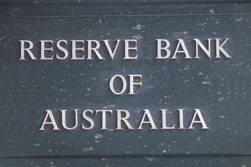 3.RBA in wait and see mode on rates